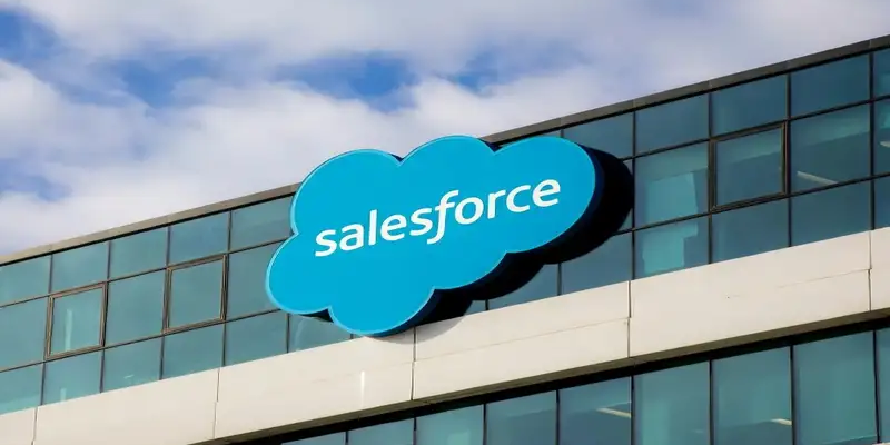 راهنمای جامع انتخاب بهترین شرکت های مشاوره Salesforce در ایران: اتوماسیون فروش و خدمات